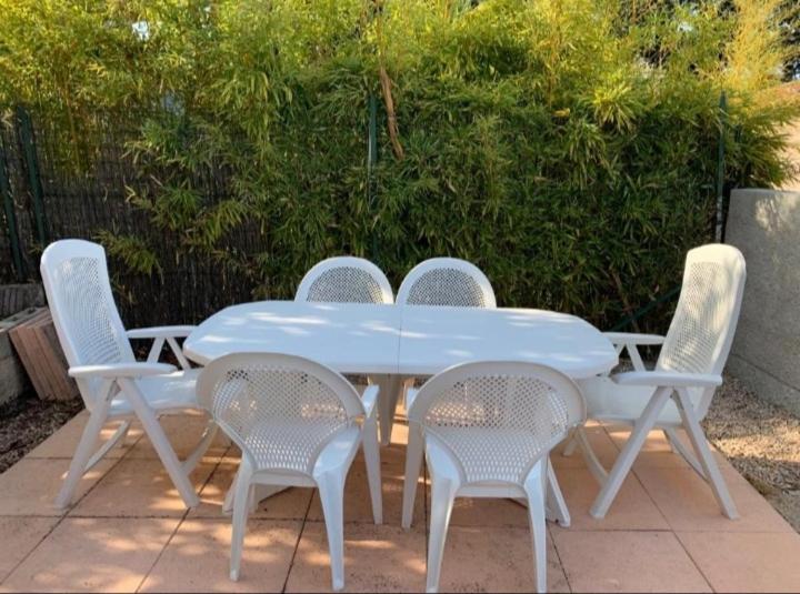 Rez De Villa Avec Place De Parking Et Vue Mer. La Ciotat Dış mekan fotoğraf